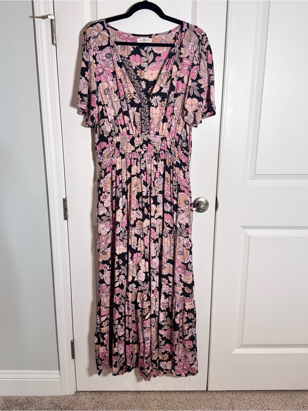 Natural Life Bella Maxi Dress XL Pink Floral Smocked Waist Tiered Boho Pockets